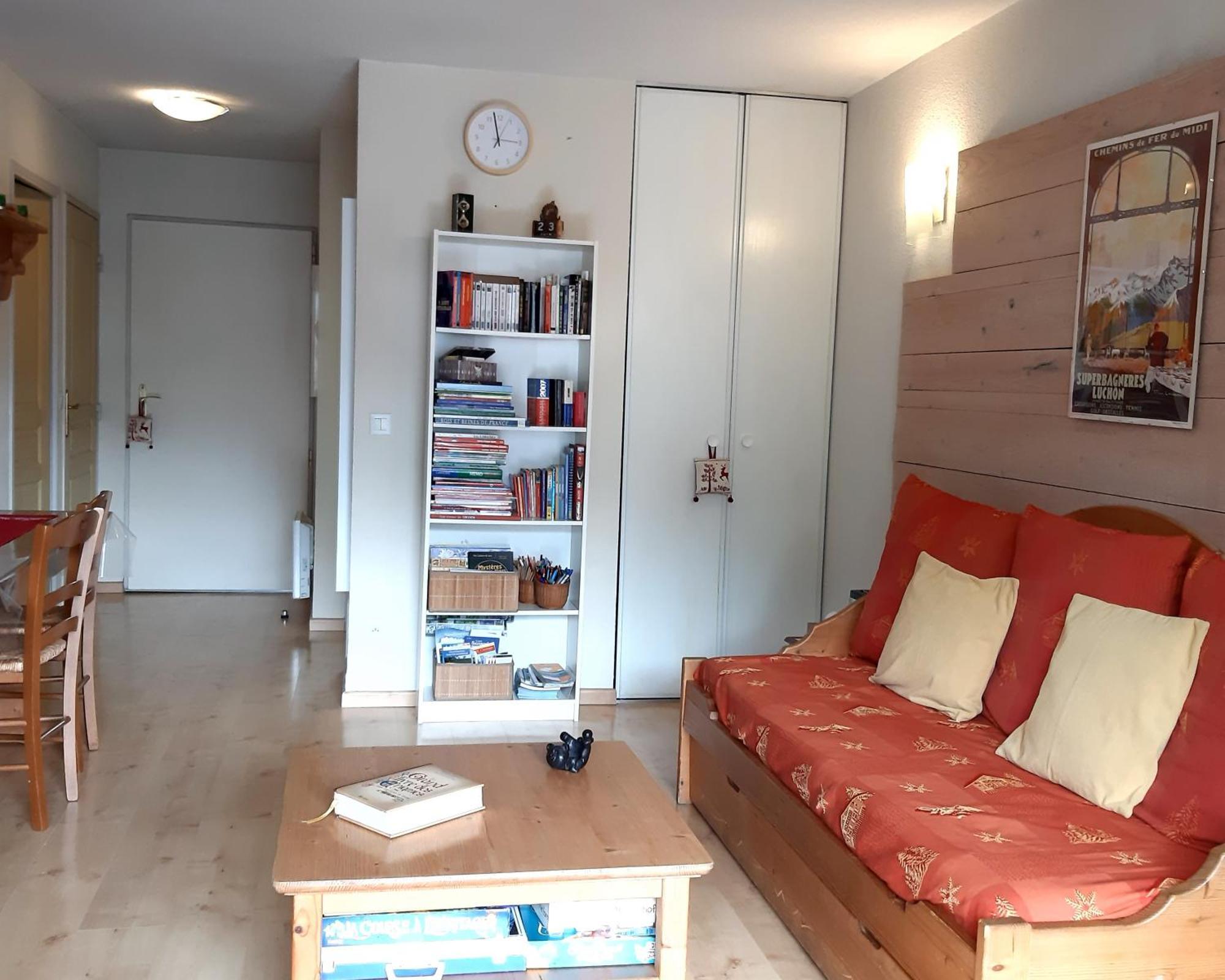 Le 102, T3 Pour 5 Personnes, Vue Montagne, Classe 2 Etoiles Nf, Parking, Piscine En Ete Bagnères-de-Luchon المظهر الخارجي الصورة